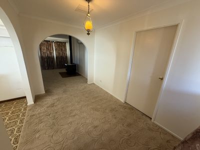 10 Medlyn Street, Parkes