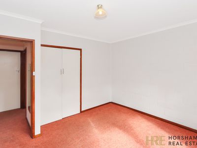 2 / 2 Olympic Street, Horsham