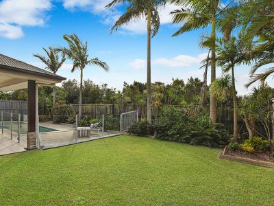 7 Bonaire Court, Kawana Island