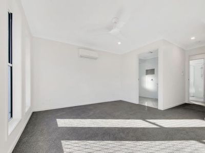 39 LAKESIDE DRIVE, Taroomball