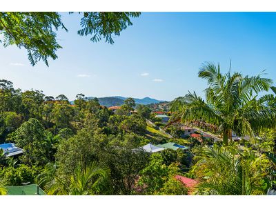 13 Windward Rise, Pacific Pines