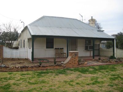 7 Severn Street, Geurie