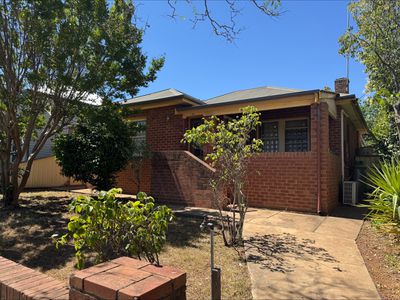 74 Orange Street, Parkes