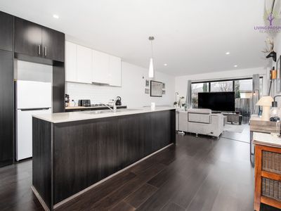36 Paradise Parade, Point Cook