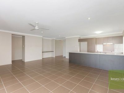 6 Truman Way, Mount Louisa