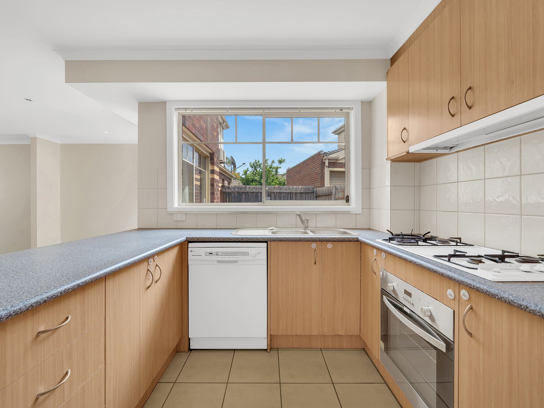 2 / 24 Churchill Avenue, Maidstone