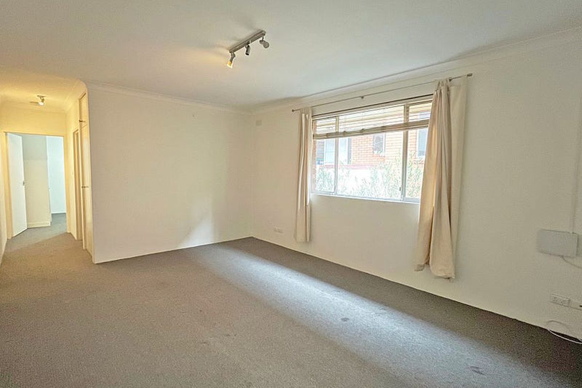5 / 6 Eastbourne Road, Homebush West