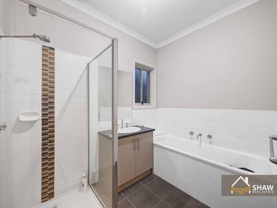 2 / 17 Vanderbilt Avenue, Truganina