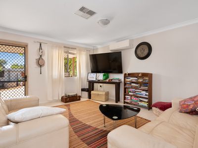 24 Phoenix Place, South Kalgoorlie