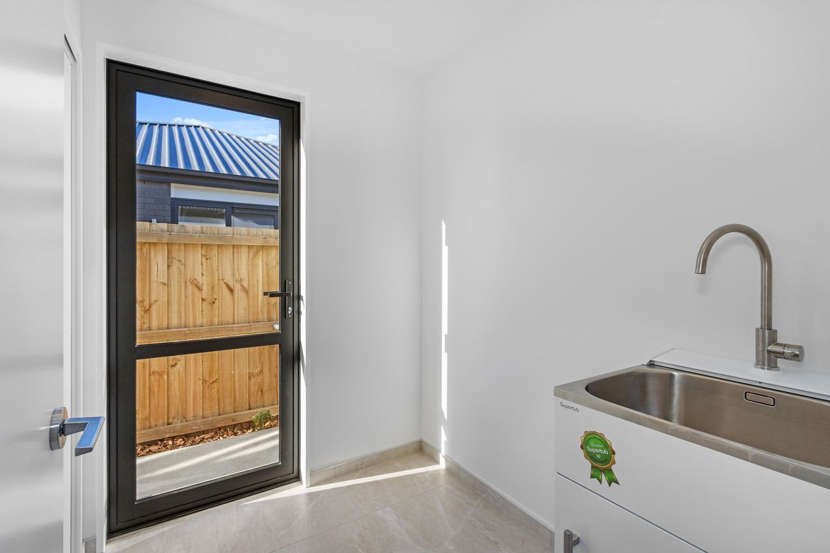 80A Bill Hammond Drive, Belfast