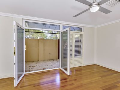 2 / 28 Nile Street, East Perth