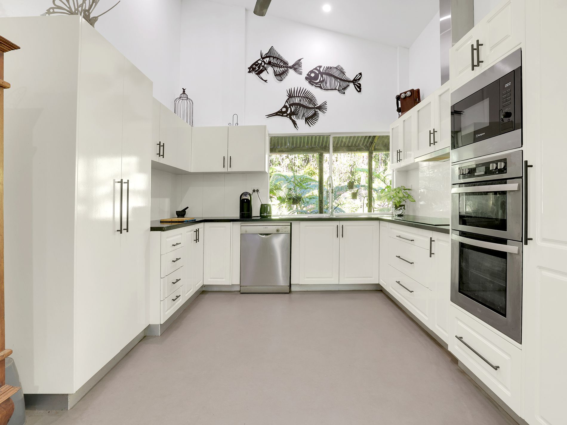 376 Kruckow Road, East Russell
