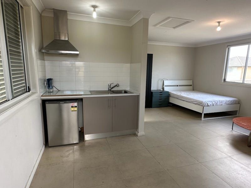 95A Carisbrook Street, Kellyville