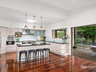 14 Seanna Place, Brookwater