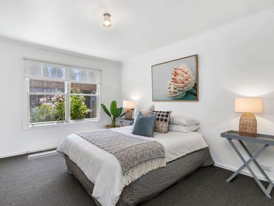 2 / 27 Frank Street, Newtown