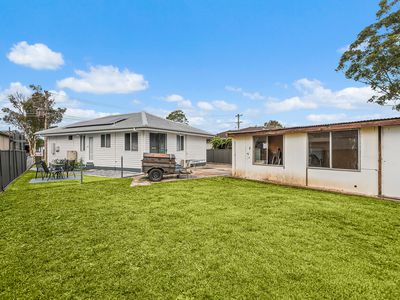 42 Eleebana Crescent, Koonawarra