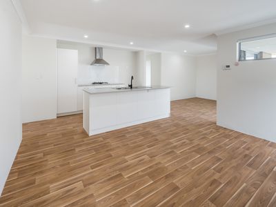 33 Cara Way, Wattle Grove