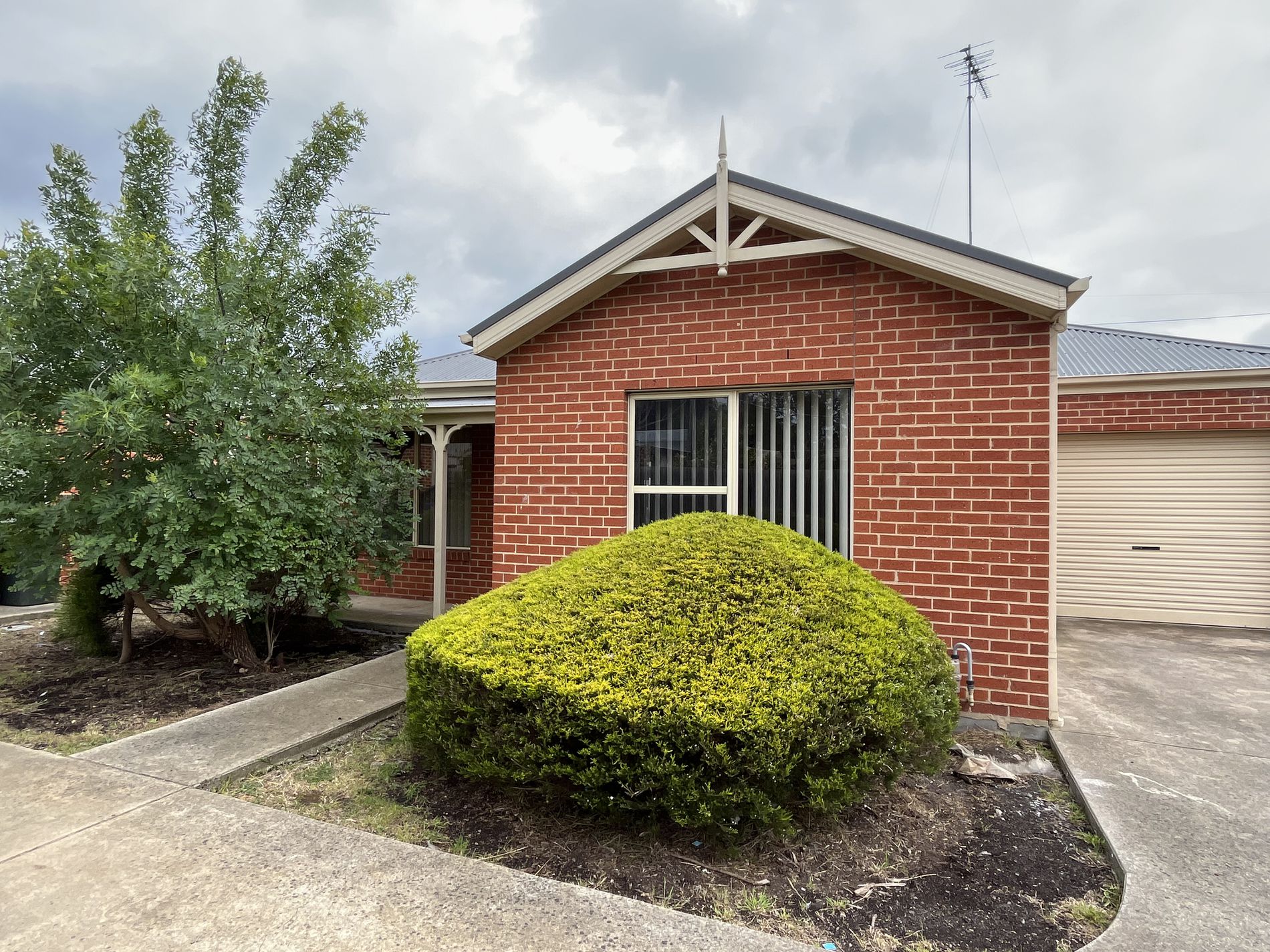 2 / 207 Torquay Road, Grovedale