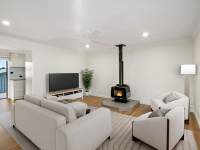 27 Christiansen Avenue, Old Erowal Bay