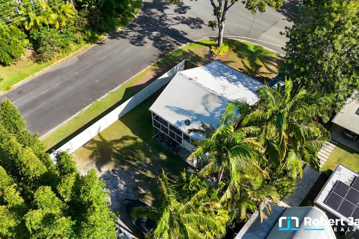 42 Laguna Street, Boreen Point