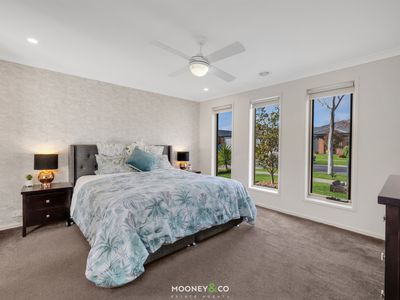 41 Spearwood Rise, Cranbourne West