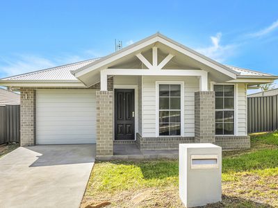 52 Lockheed Hudson Drive, Horsley