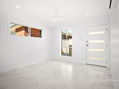 25 & 25A Adelphi Crescent, Doonside