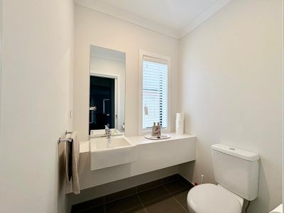 10 Stanmore Crescent, Wyndham Vale