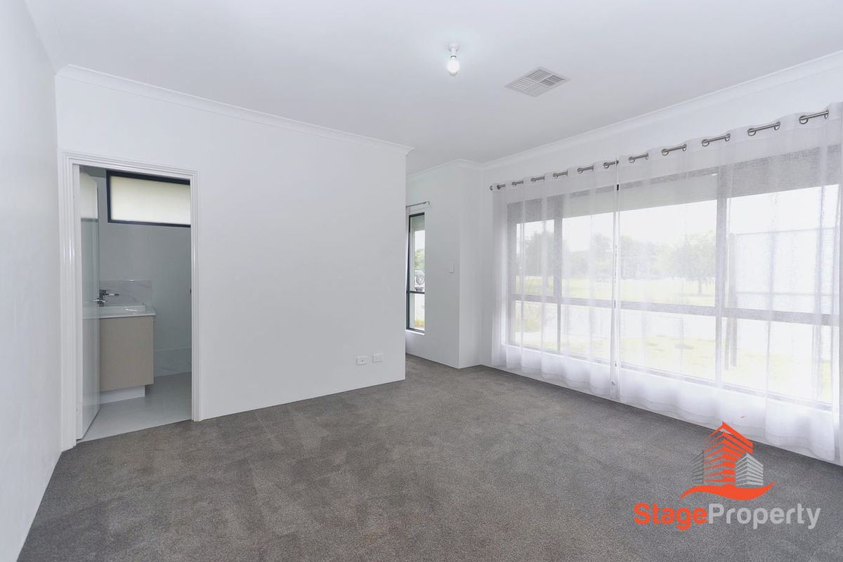 8 Astartea Parkway, Piara Waters