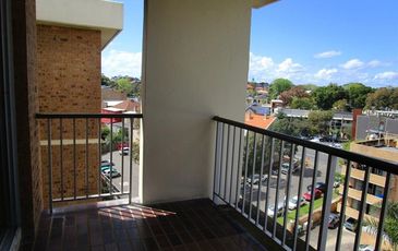 706 / 16 Roscrea Ave, Randwick