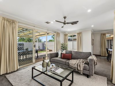2 / 12 Howell Place, Wynn Vale