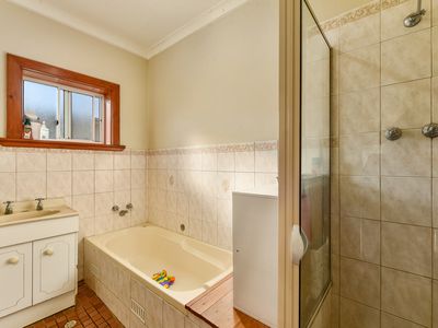 9 Fensom Crescent, Millicent