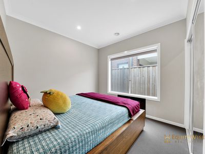 52 Smile Crescent, Wyndham Vale