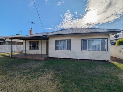 6 Burton Street, Swan Hill