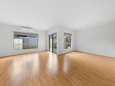 3 / 2 Lily Street, Braybrook