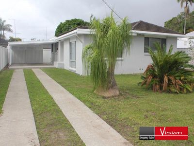 27 Dalgety Street, Woolgoolga