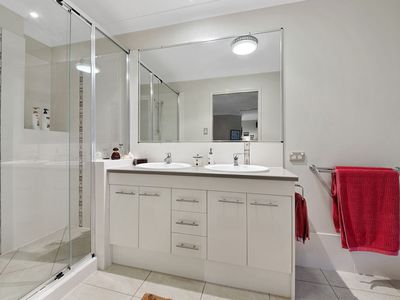 1 Nursery Place, Wakerley