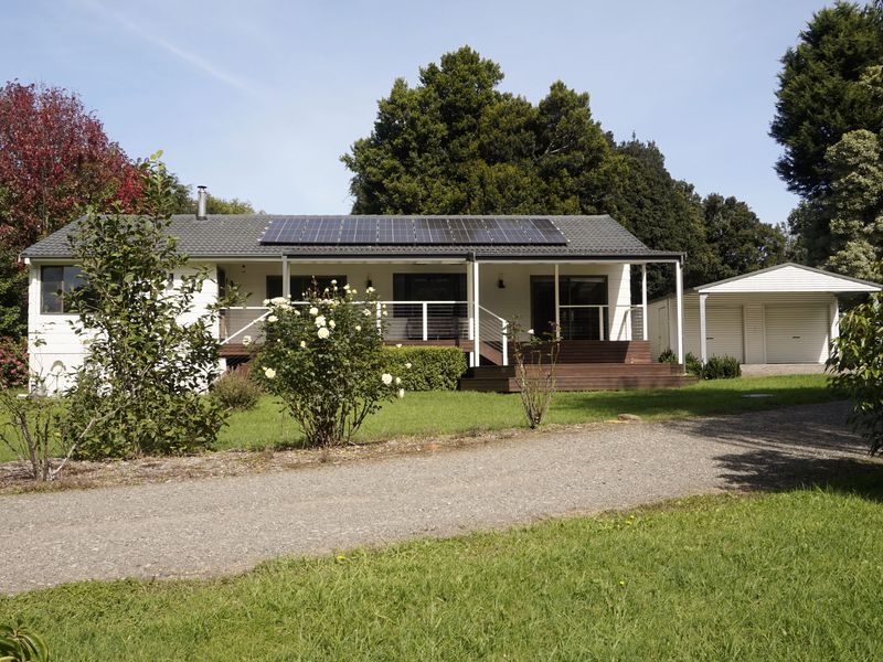 8 VAUGHAN AVENUE, Robertson