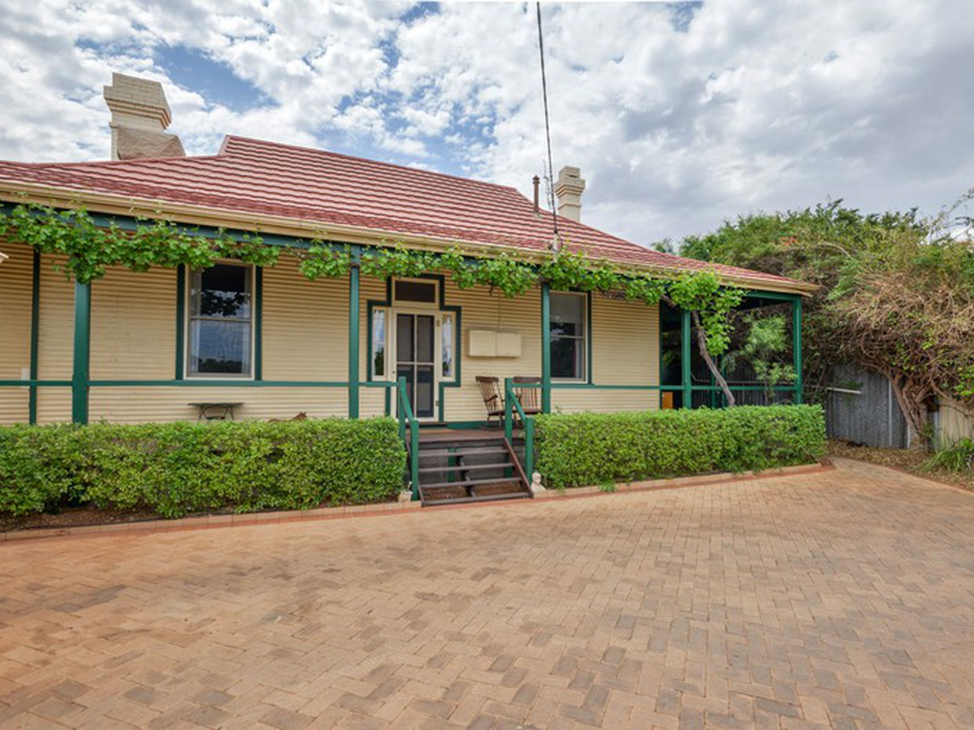 84 Varden Street, Piccadilly