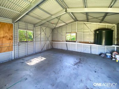 121 Ibis Boulevard, Eli Waters