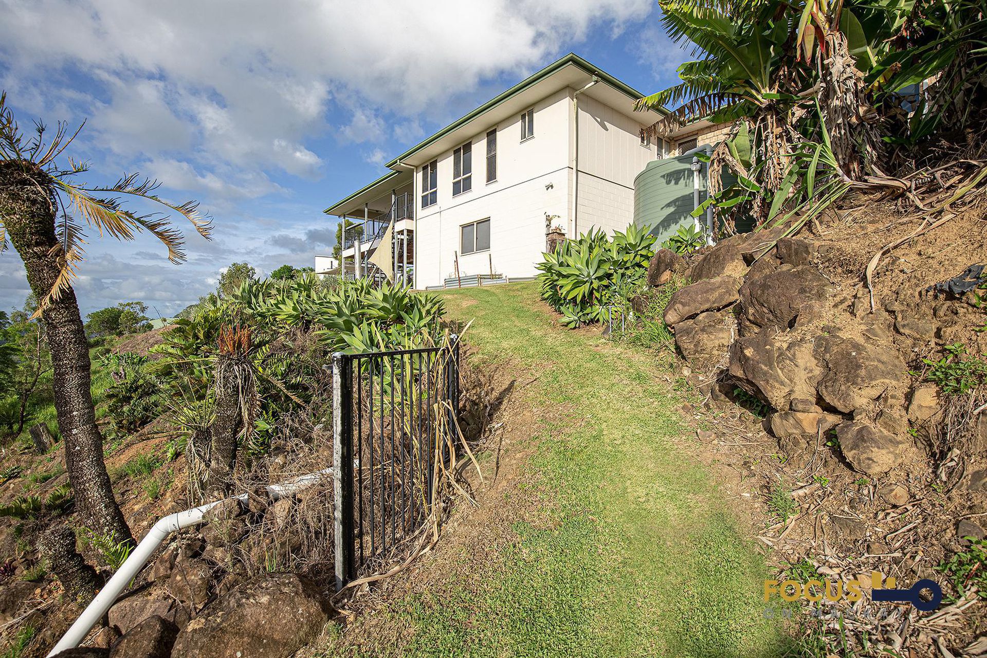 148 Ian Reddacliff Drive, The Leap