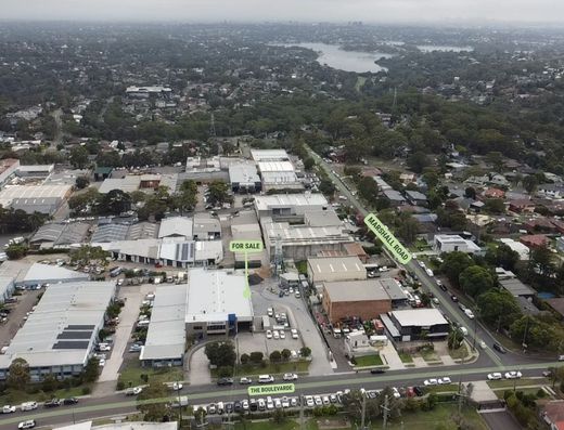 Right Size. Right Location. Ready to Go.