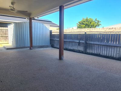 2 Bottlebrush Street, Norman Gardens
