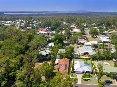 10 Flame Tree Drive, Tewantin