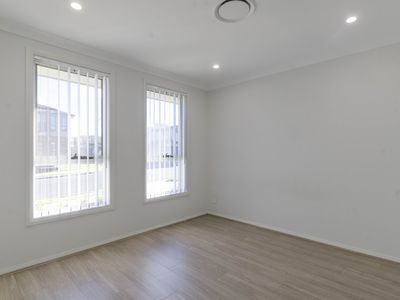 13 Fomalhaut Street, Austral