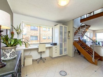 6  250 Marine Parade, Labrador