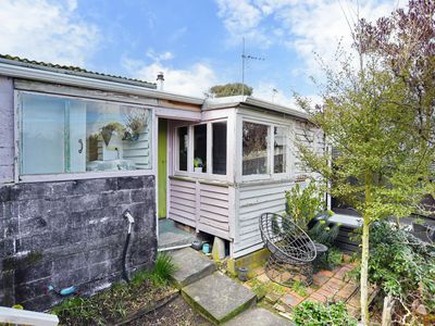 43 Batten Grove, The Pines Beach