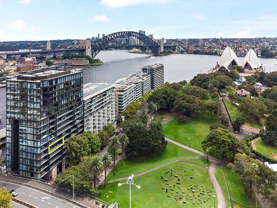 802 / 71 Macquarie Street, Sydney