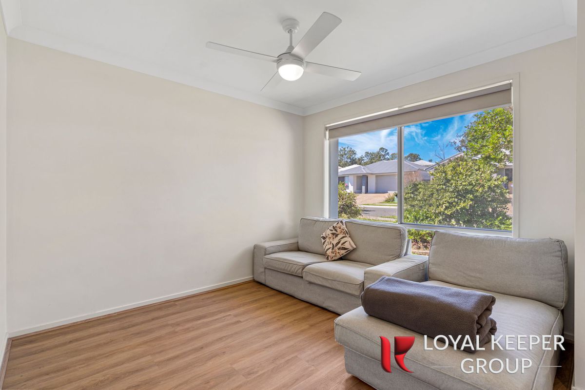 3 WHITE ROCK DRIVE, Redbank Plains