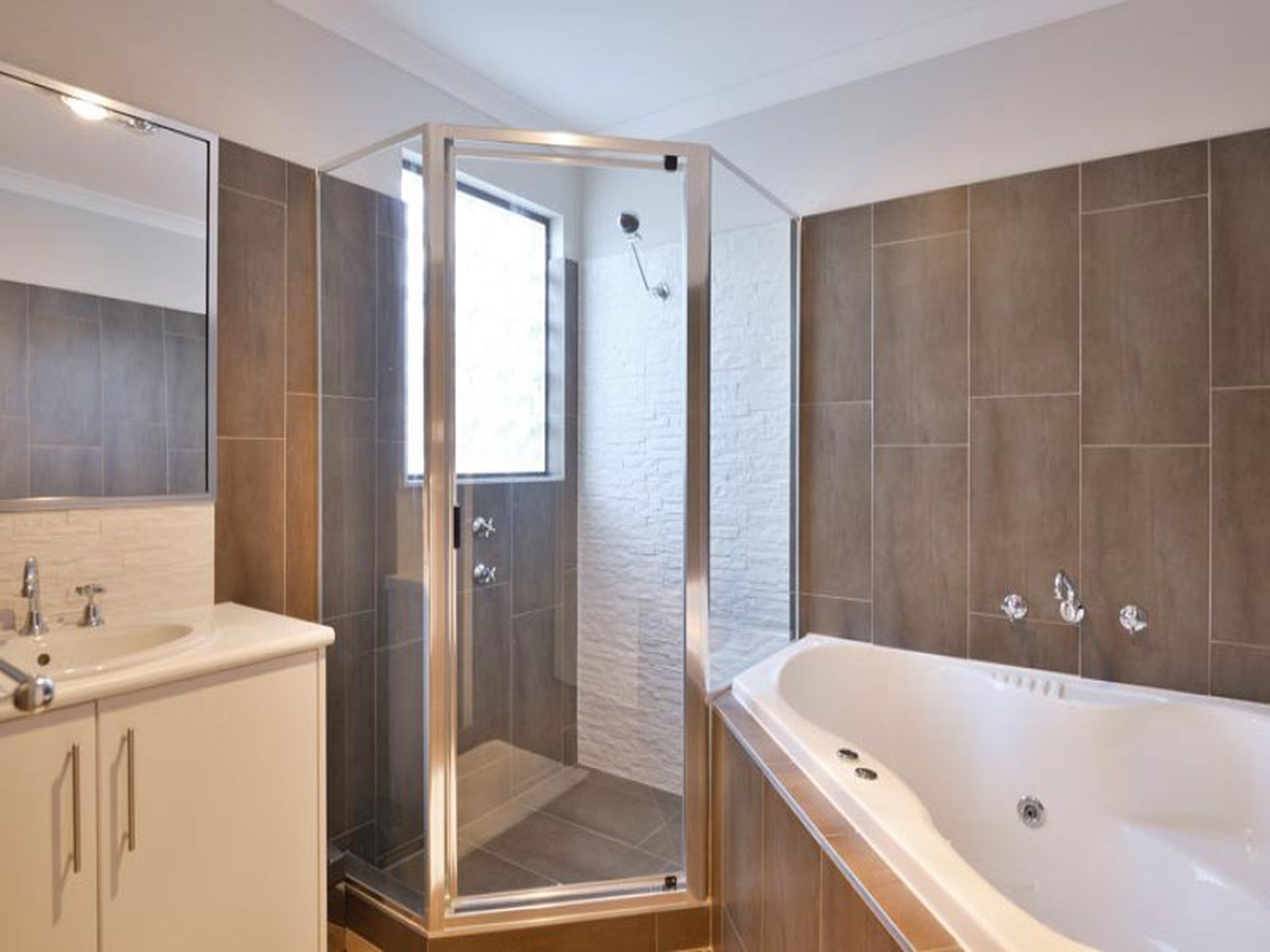 39 Paddington Drive, Hannans